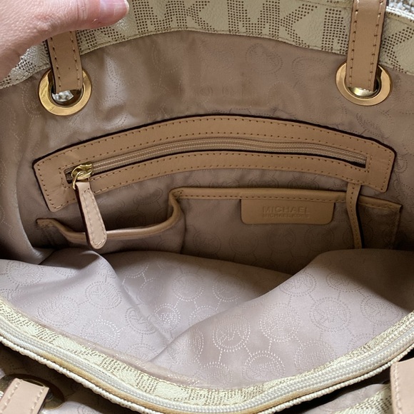 Michael Kors Cream Monogram Tote with Gold Hardware - Picture 5 of 10